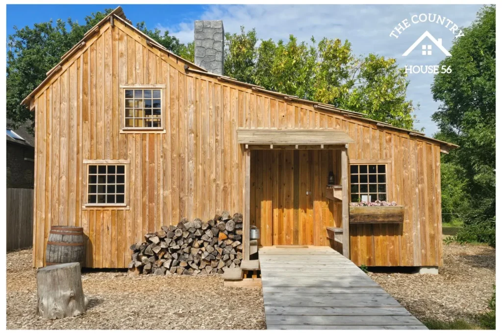 Country House 56, reproduction de La petite maison dans la prairie © Claire Vilani